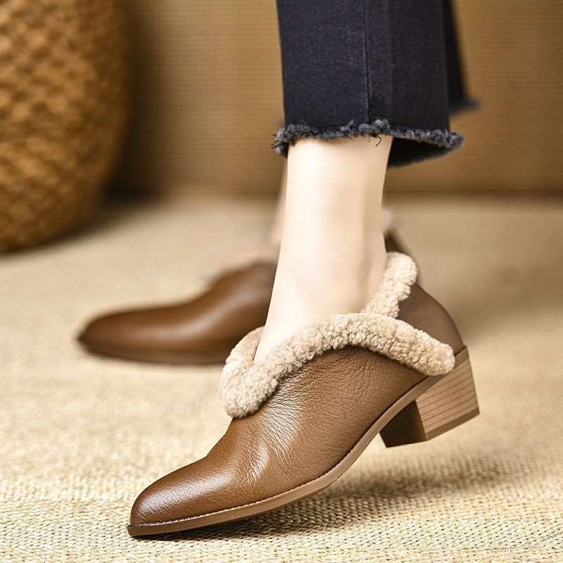 Autumn and winter new women's shoes thick heel fashion boots comfortable pointed hair fashion mother high heel thin boots