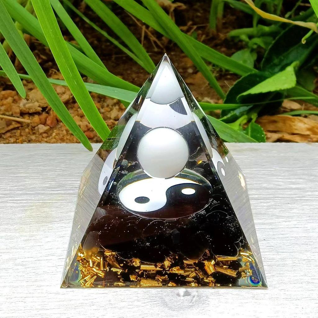 Crystal Stone Pyramid Resin Decor: Home, Office, Car Ornaments