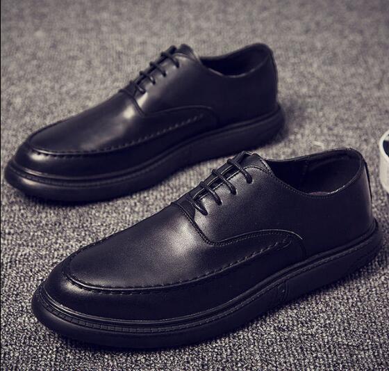 Lente Nieuwe Heren Bruiloftsschoenen Kledingschoen Effen kleur Veterslakleer heren zakelijk schoenen met spitse neus Antislip Oxfords 2024