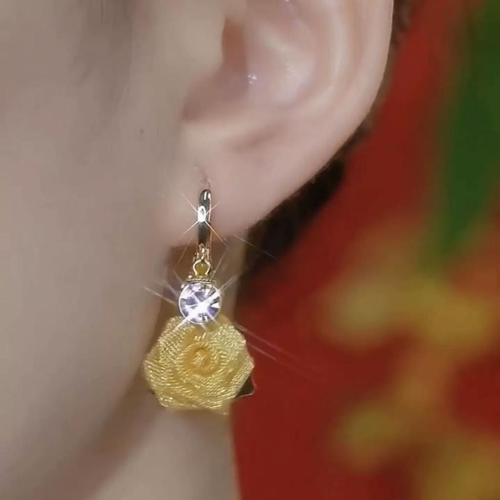 Simple Metallic Woven Rose Ear Hook, Hollow Gold Yarn Silver Yarn Flower Earrings Personalized Earrings Women