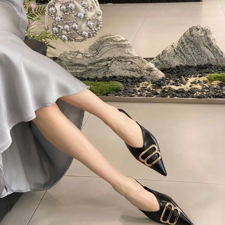 Baotou Half Slippers Women's Outer Wear 2025 Summer New Metal Buckle Pointed Fashion Sandals Flat Slippers