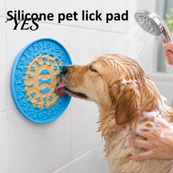 Slow Lick Feeding Mat Pet Food with Strong Suction Cup, Bone Paw Print Design Dog Eating Bowl Accessory Mat, for Preventing Choking Feeder