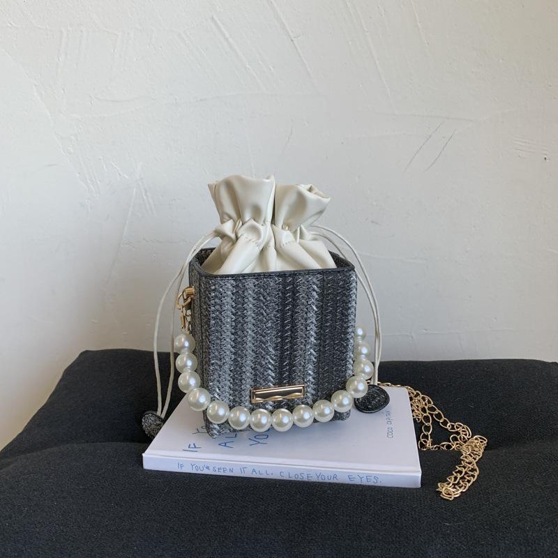 Summer small bag women's new trendy fashion simple fashion trend pearl portable chain messenger bag