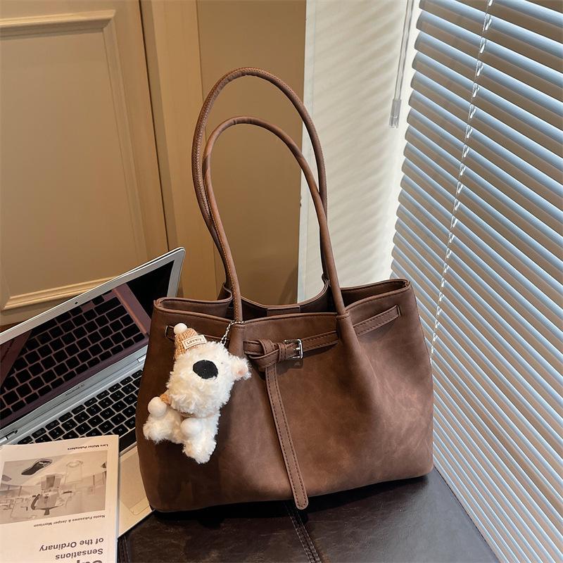 Retro Autumn and Winter New Fashion Simple Large Capacity Shoulder Portable Tote Bag Women's Commuter Armpit Bag