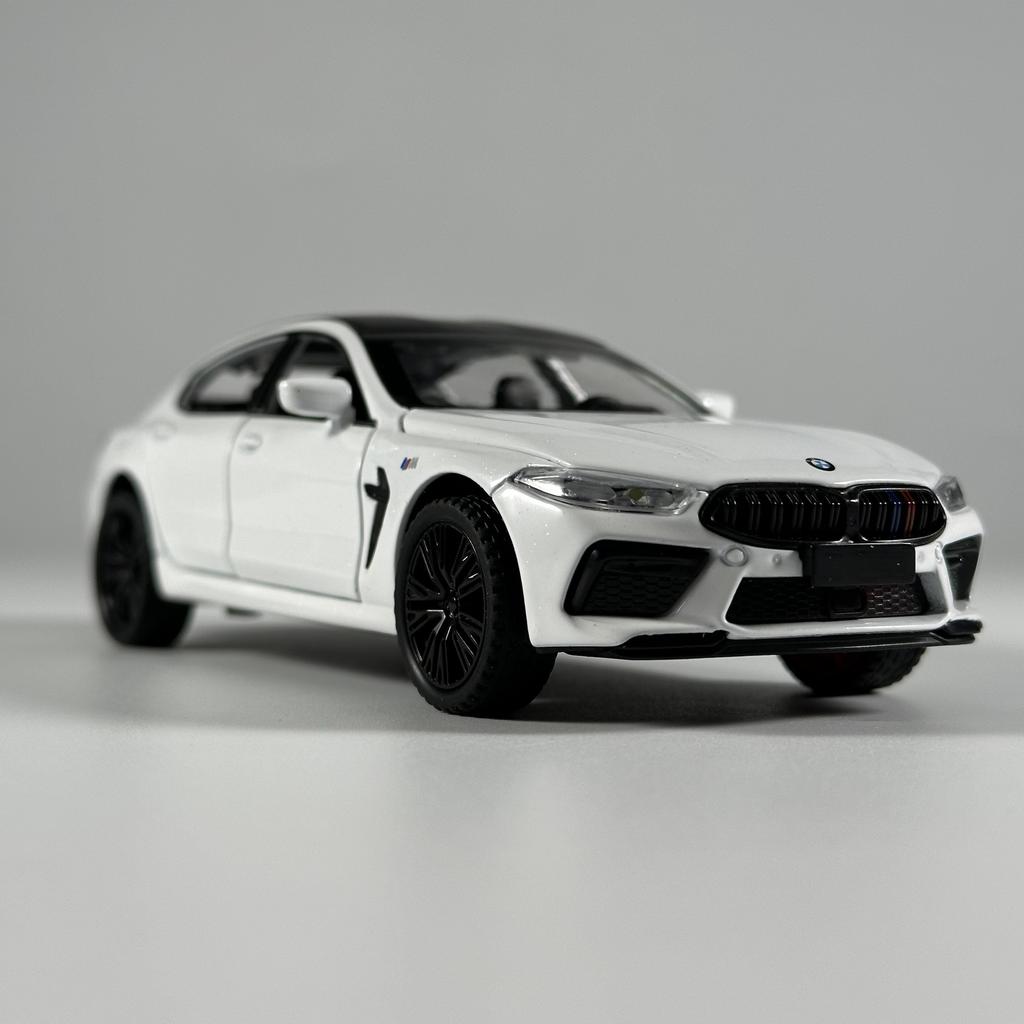 1:32 BMW M8 MANHART MH8 800 Supercar Alloy Metal Diecast Model Car Sound and Light Pull Back Children's Toy Collectible Birthday