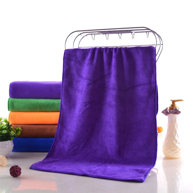 Ściereczki czyszczące niepozostawiające włókien do zakładów fryzjerskich, mycia szyb, mycia samochodów – chłonne, grube, nie pozostawiające włókien – ręczniki na stacje benzynowe.