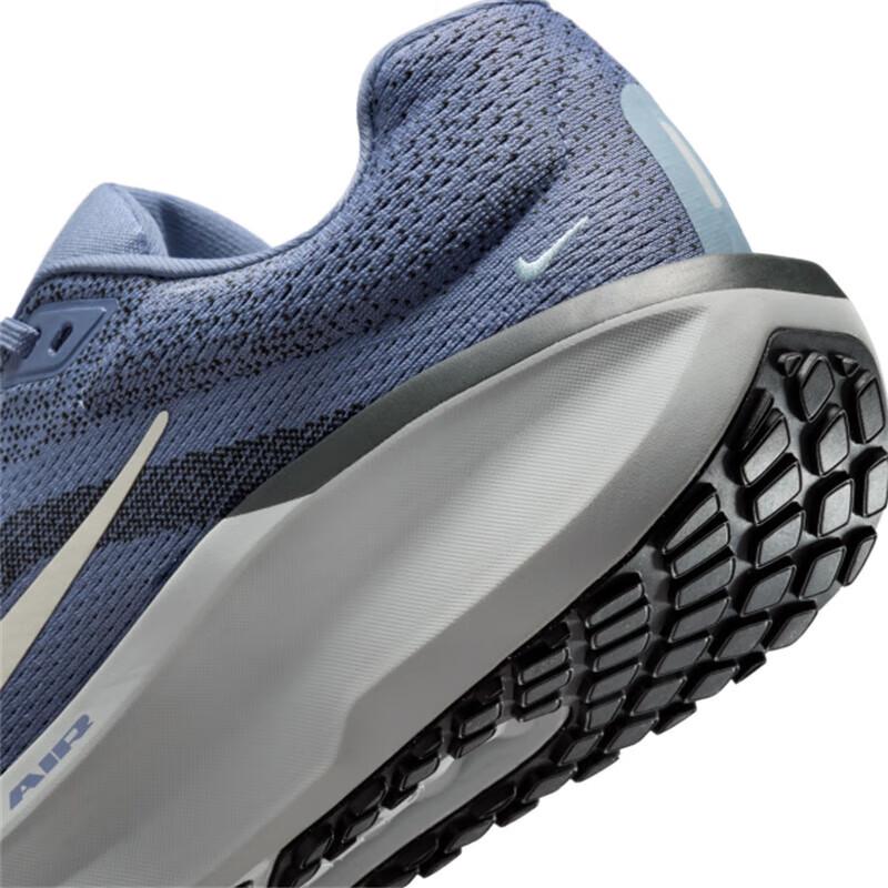 Nike Men's Winflo 11 Shock Absorption Running Shoes