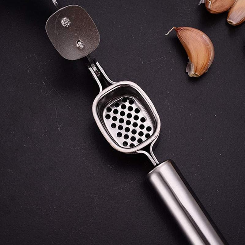 Multifunctional Garlic Mincer, Tool Handheld Garlic Crusher for Kitchen