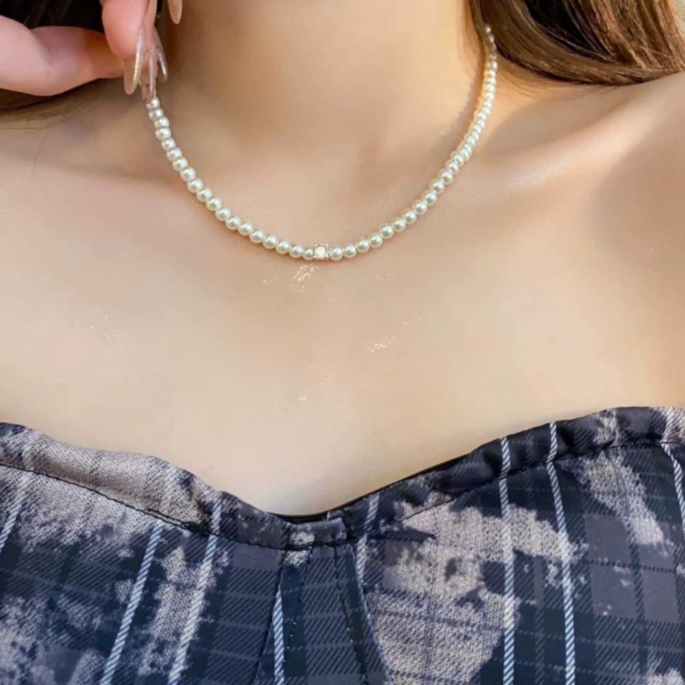 Shijia Pearl Necklace Women's Niche Light Luxury Design High-end Temperament Collarbone Chain Neck Chain Sweater Chain Bead Chain