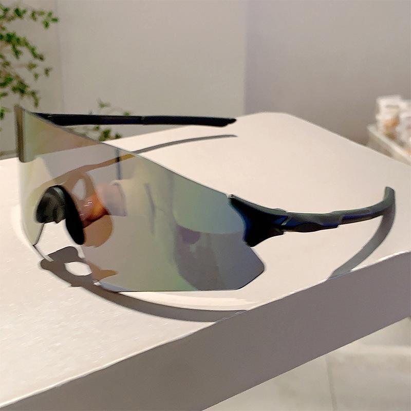 New Large Frame Sports Glasses Outdoor Integrated Cycling Sunglasses Mountaineering Men'S And Women'S Fashion Eyeglasses