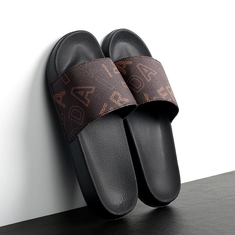 Fashion 2025 New Slippers Men's Summer Casual Shoes Beach Sandals Mules Outdoor Comfortable Soft Sole Flip Flops Slippers 39-45 for Men