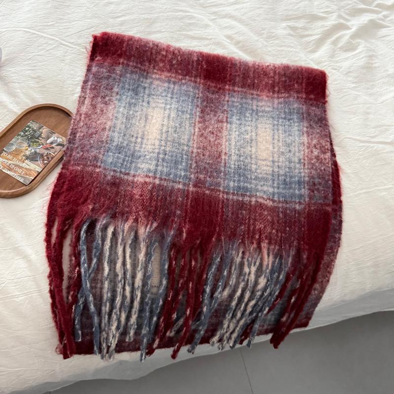 

Korean Style Grid Tassel Scarf - Warm, Cold-Proof Neck Warmer for Women красный