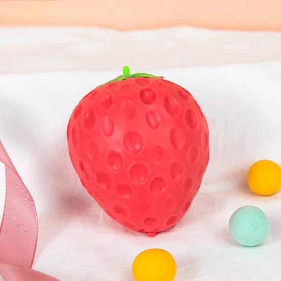 1/2/3 Stück Simulierte Erdbeer-Quetschspielzeug Stressabbau Falsche Frucht Fidget Spielzeug Angstreduzierung Weicher Dehnbarer Sensorischer Stressball