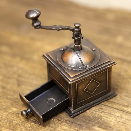 Akizuki Boeki Design Accessories Coffee Mill W6xD4.5xH6.5cm Antique Sharpener 8755