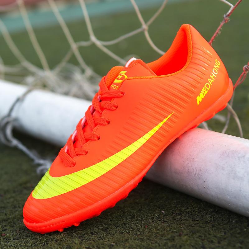 Football Shoes Youth Sports Low Top Training Artificial Turf Shoes Broken Shoes Student Nails 35