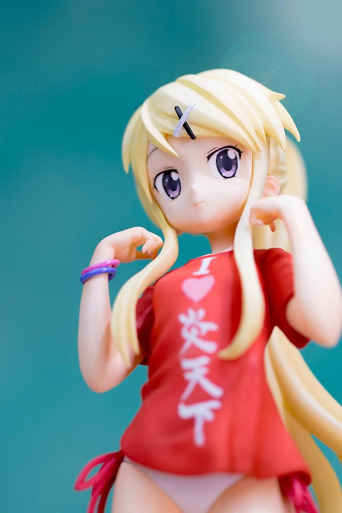 PULCHRA Mosaic Pretty Days Karen Kujo Scale Resin Painted Complete Figure Kin-iro 1/8
