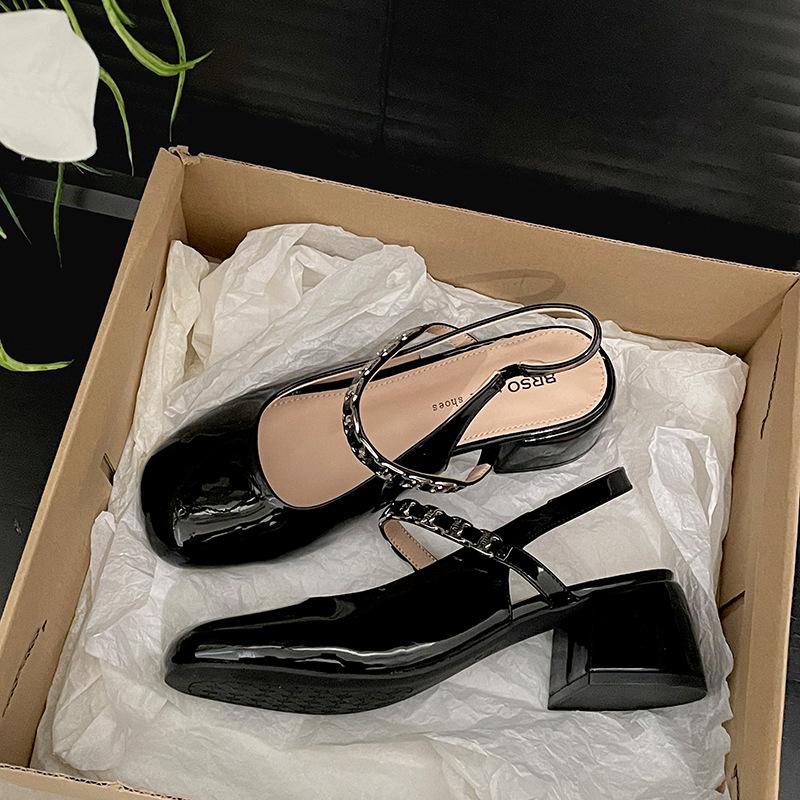 South in the South White French thick heel heightened bag head sandals women's 2025 new summer with skirt cool slippers