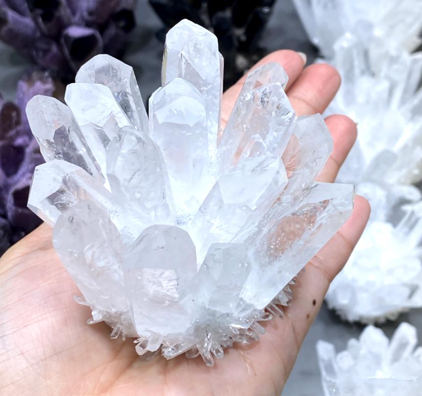 Natural White Crystal Cluster Witchcraft Energy Crystal Home Ornament Selected Quartz Crystal Cluster Jewelry (Clear,200-500g/pcs) чистый