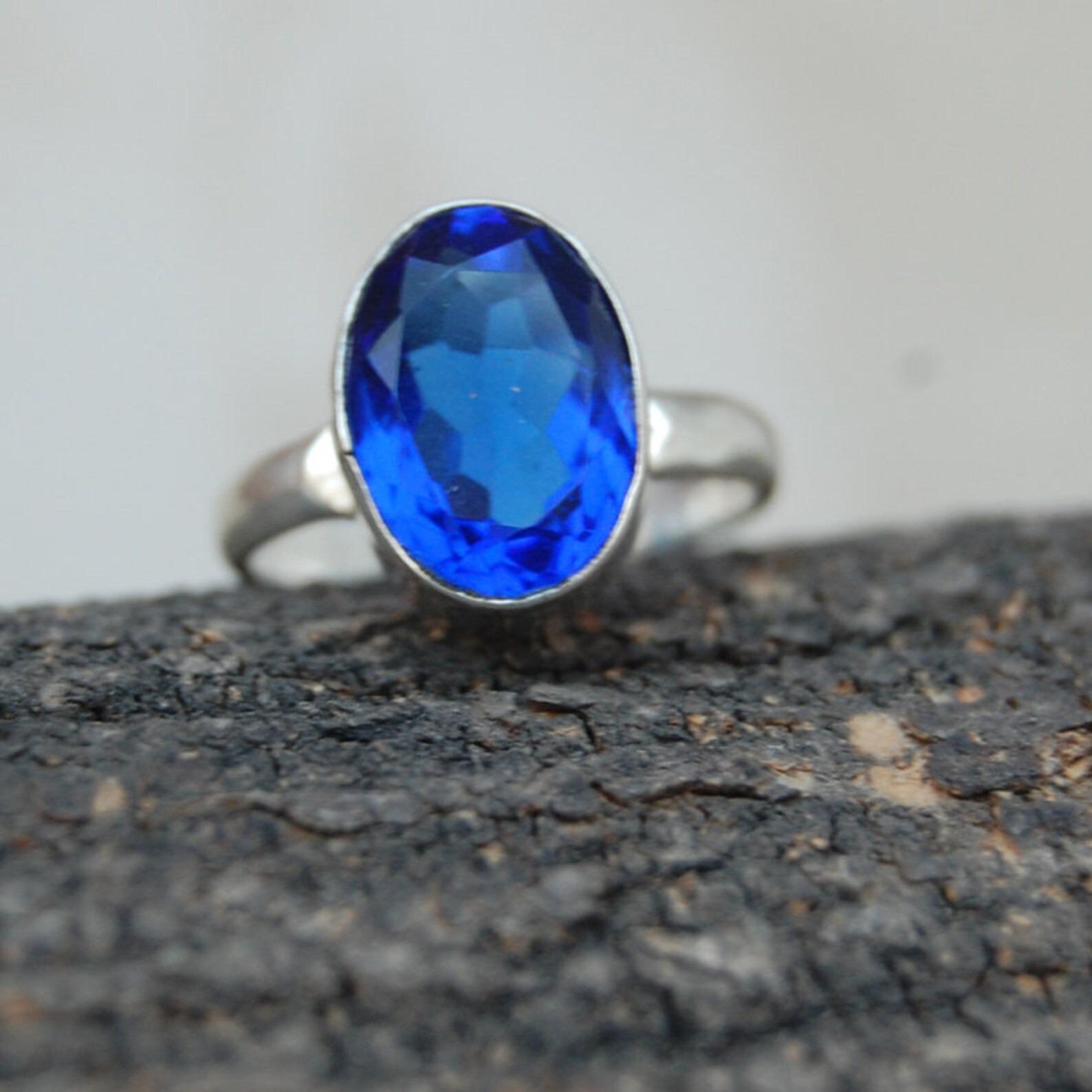 

Кільце з блакитного іоліту овального огранювання зі срібла 925 проби, ручної роботи 10 срібний