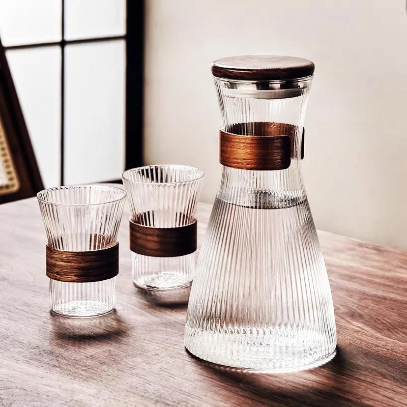 Japanese Style Glass Cold Water Jug Walnut Sleeve Heat Resistant Vertical Stripes Coffee Pot Juice Pitcher Tea Pot