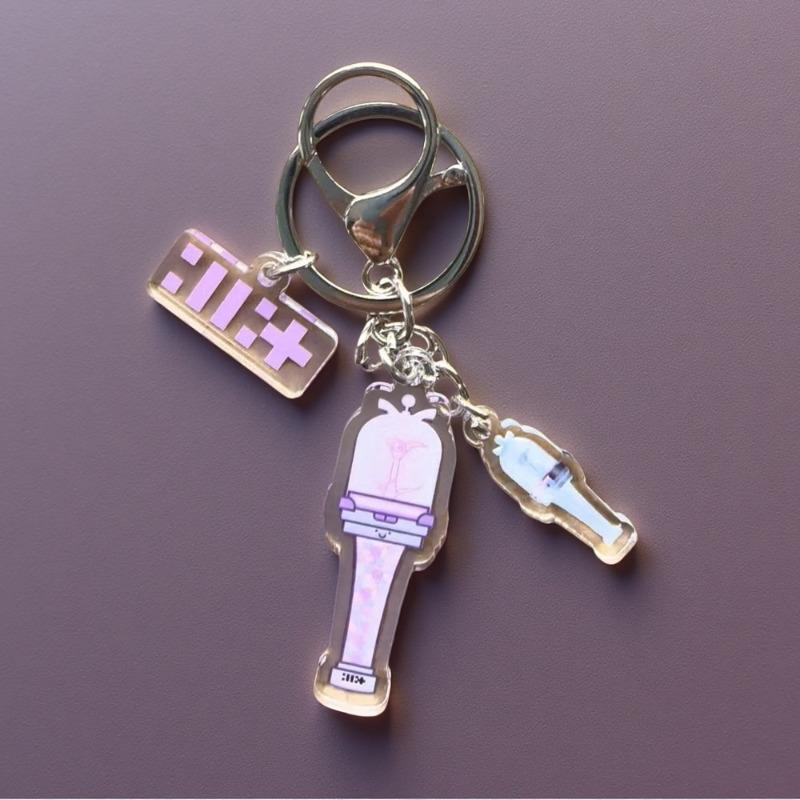 2D Flat Cartoon Acrylic Keychain & Pendant - Kpop Merch Collectible Accessory for Bags, Keys & Backpacks