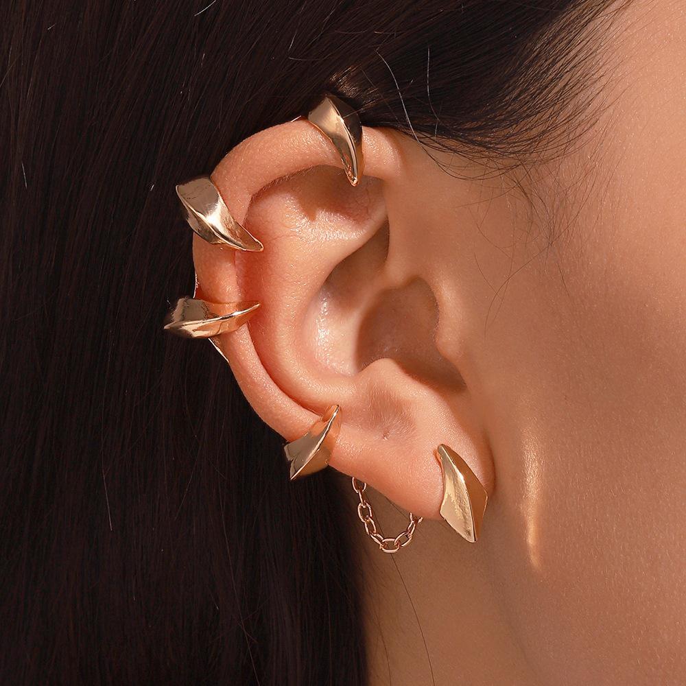 Exaggerated Punk Dragon Ear Clips for Non-Pierced Ears - Women's Dragon-Shaped Zircon Thorn Ear Hooks