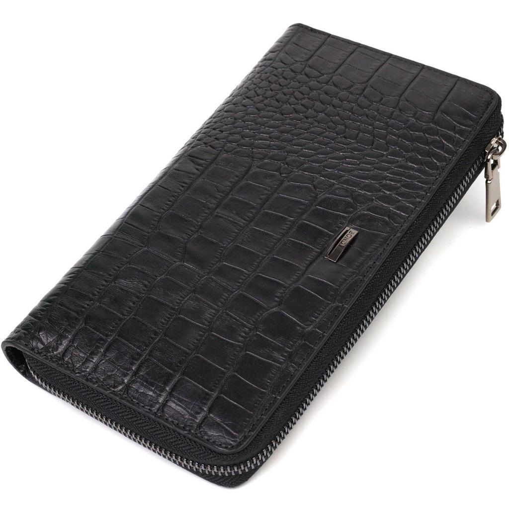 En solid herreclutch med ett rom laget av ekte skinn med krokodillepreging BOND-WALLET 22030 Black