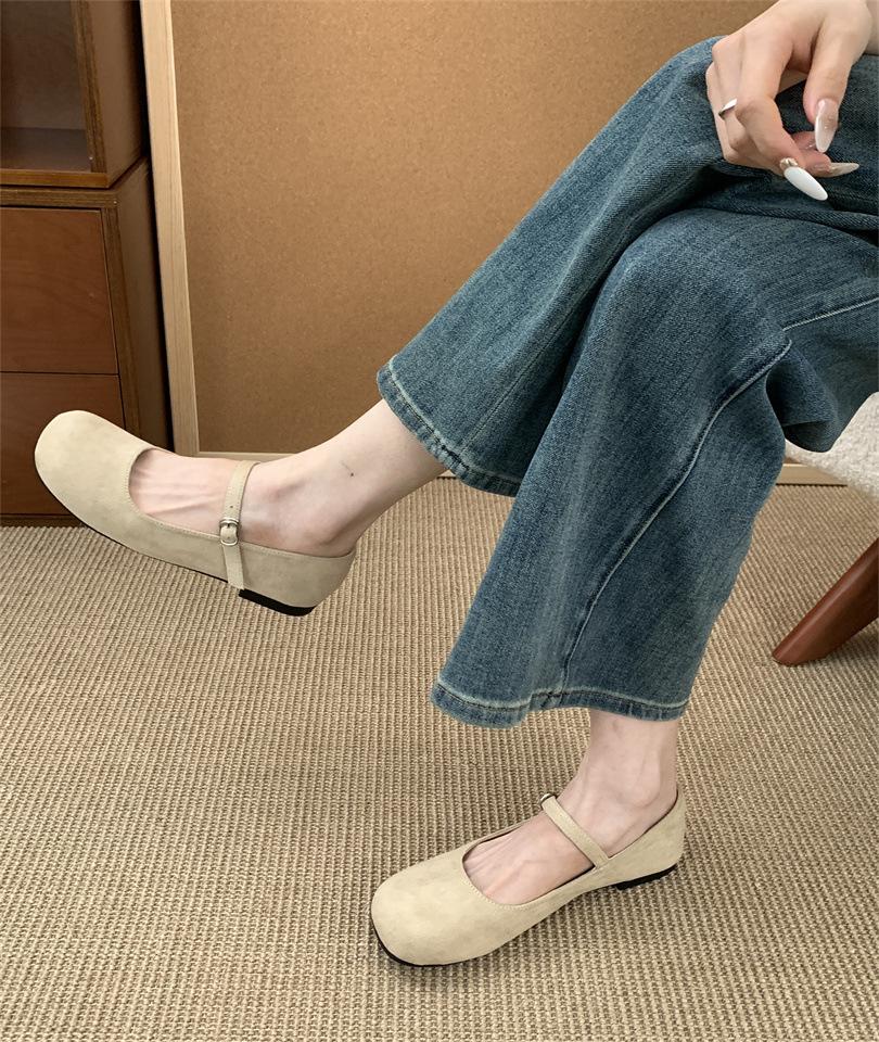 

2025 spring and summer new fairy ballet shoes square head shallow mouth late evening wind one-word buckle Mary Jane shoes suede ladyshoes 39 абрикосовый