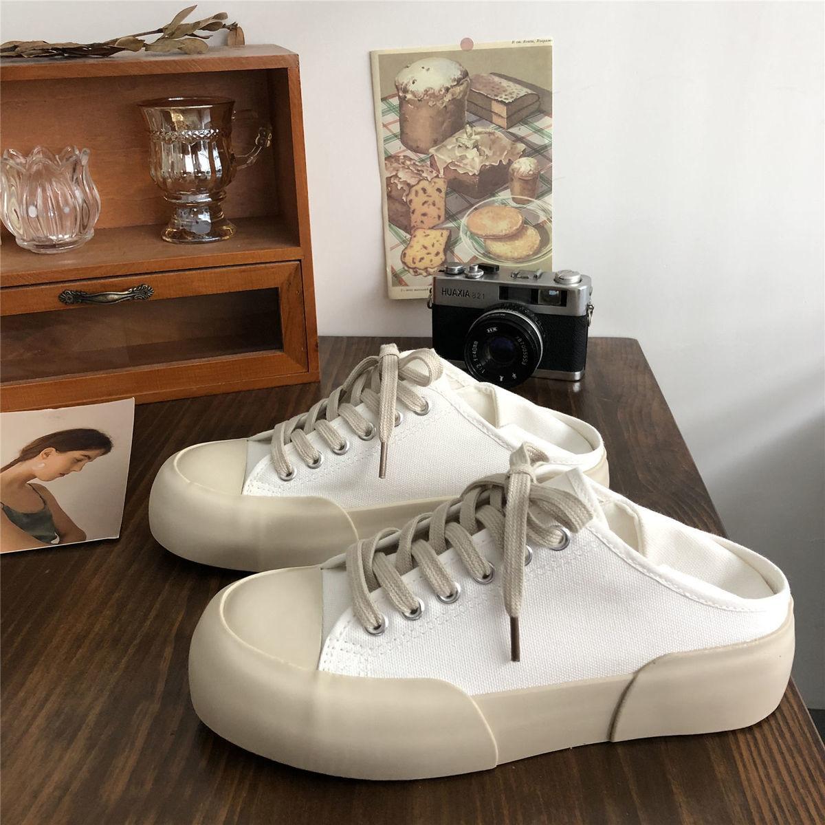 

Модная женская обувь с круглым носком на плоской подошве, женская обувь на шнуровке, парусиновая, дизайнерская, новинка в оригинальных тенденциях 2024 года, легкая, повседневная, вулканизированная для H 40