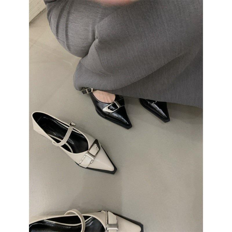 Niche Retro Versatile Mary Jane Shoes Women's Spring and Autumn 2025 New Models with Thick Heels Retro Pointed Single Shoes Women