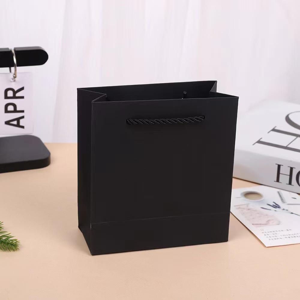 Magnetic Clamshell Jewelry Box for Rings, Earrings, Pendants, and Bracelets