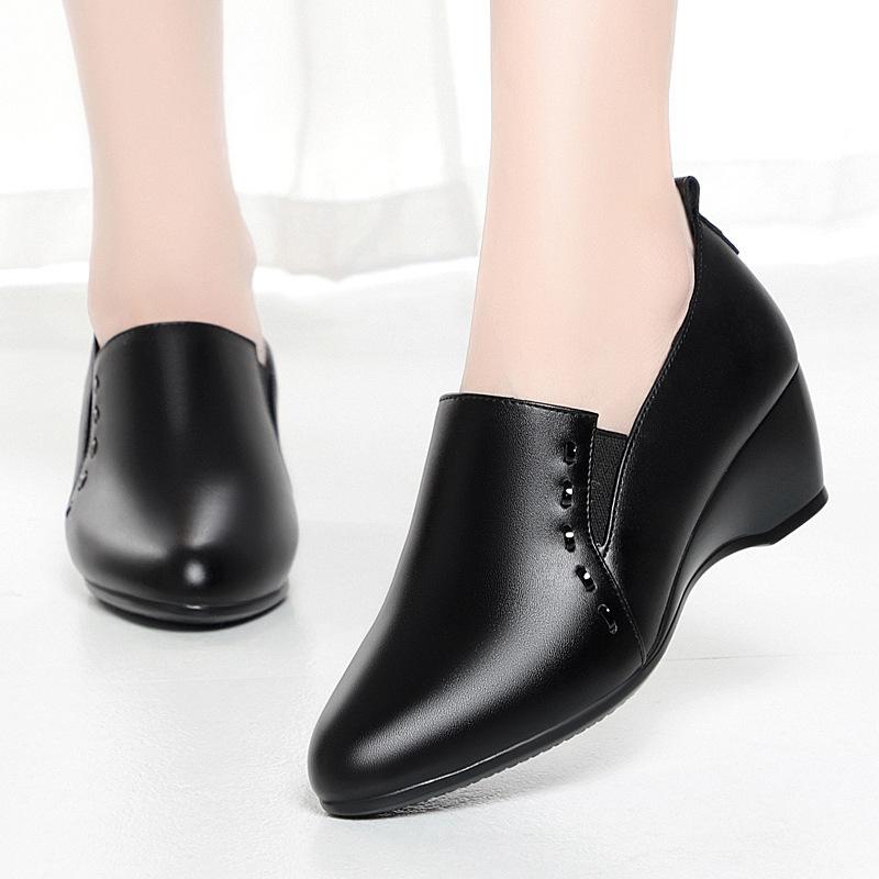 Mote Vår Mamma Lavhælte Skinnsko Mykt Skinn Enkeltsko Myk Såle Komfortable Loafers Middelaldrende Og Eldre Elegant