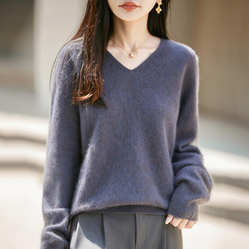 Seamless Brushed Knitted Wool Sweater for Women with V-neck, Loose Fit, Long-sleeved Top
