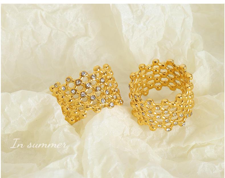 Grid Hollow Baroque 18k Gold Czech Crystal Ring, Colorfast Titanium Stainless Steel, Retro Niche Design for Women