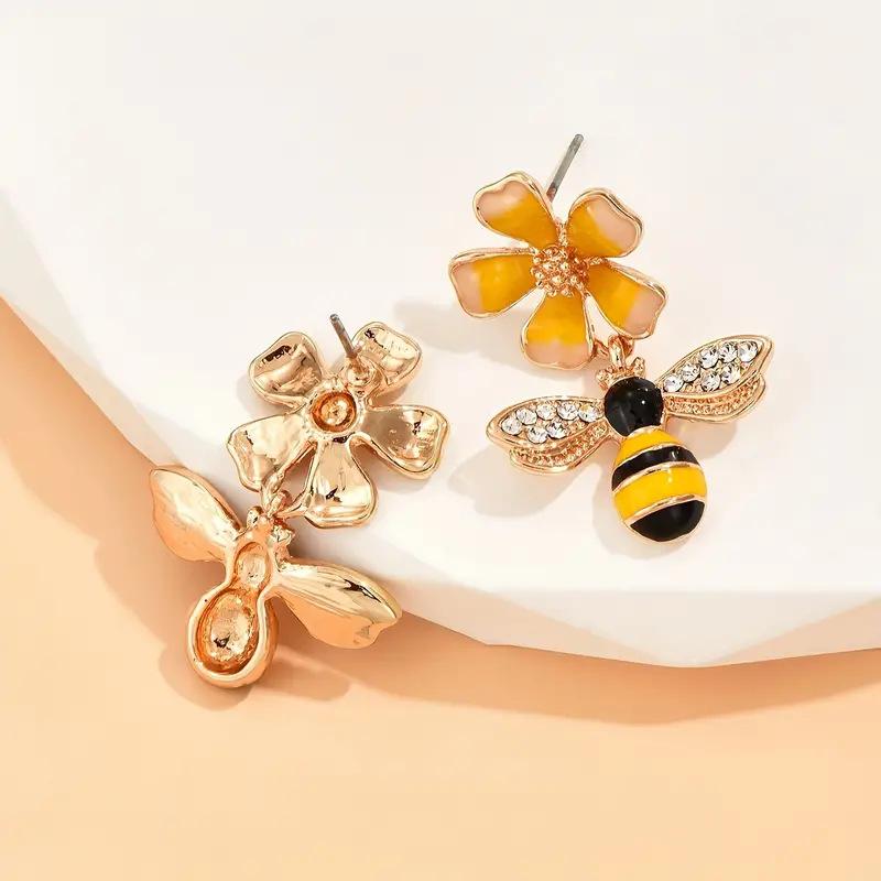 Korean Style Bee Dangle Earring For Women Fashion Creative Design Yellow Flower Drop Earrings Rhinestones Beautiful Zircon Gift