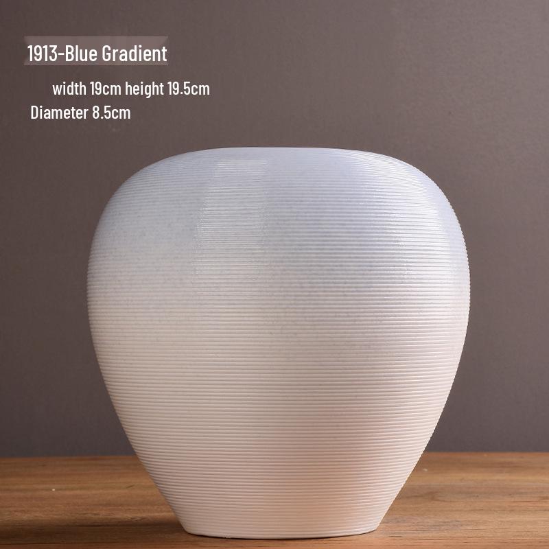 

Handmade Modern Minimalist Ceramic Vase for Creative Flower Arrangements