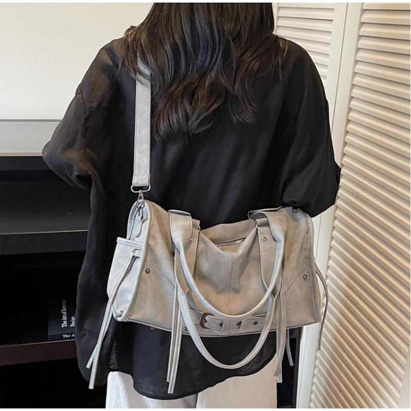 Retro Motorcycle Handbag Women Horiztal Tote Storage Tassel Design Pillow Shoulder Bag Trendy Large Capacity Soft Underarm Bag