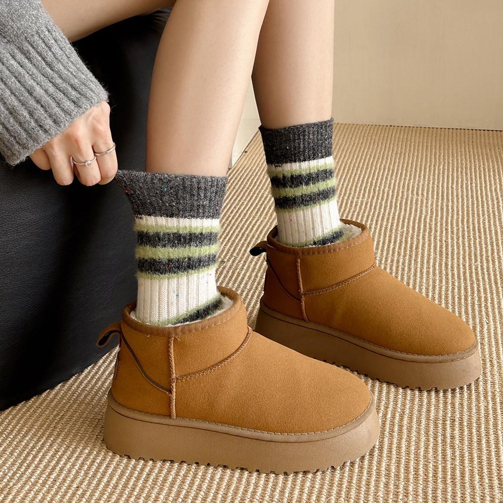 Autumn And Winter Striped Wool Medium Tube Socks Women'S Thickened Warm Plush Idea Yarn Cashmere Stacking Socks Versatile Soft Waxy Cotton Socks