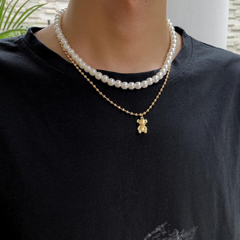 Męski Naszyjnik z Niedźwiadkiem i Perłami Niszowy Design Hip-Hop Prosty Wszechstronny Łańcuszek na Obojczyk Akcesorium