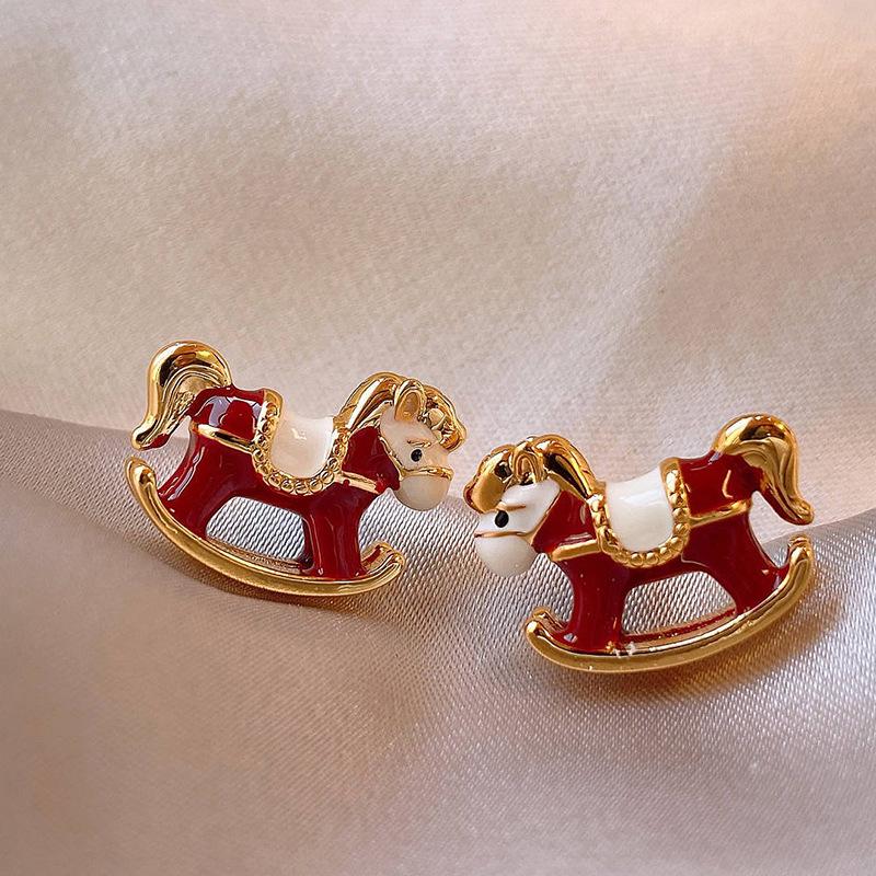 Silver Horse Zodiac Stud Earrings: Light Luxury, Retro Style, Versatile and Unique Accessories