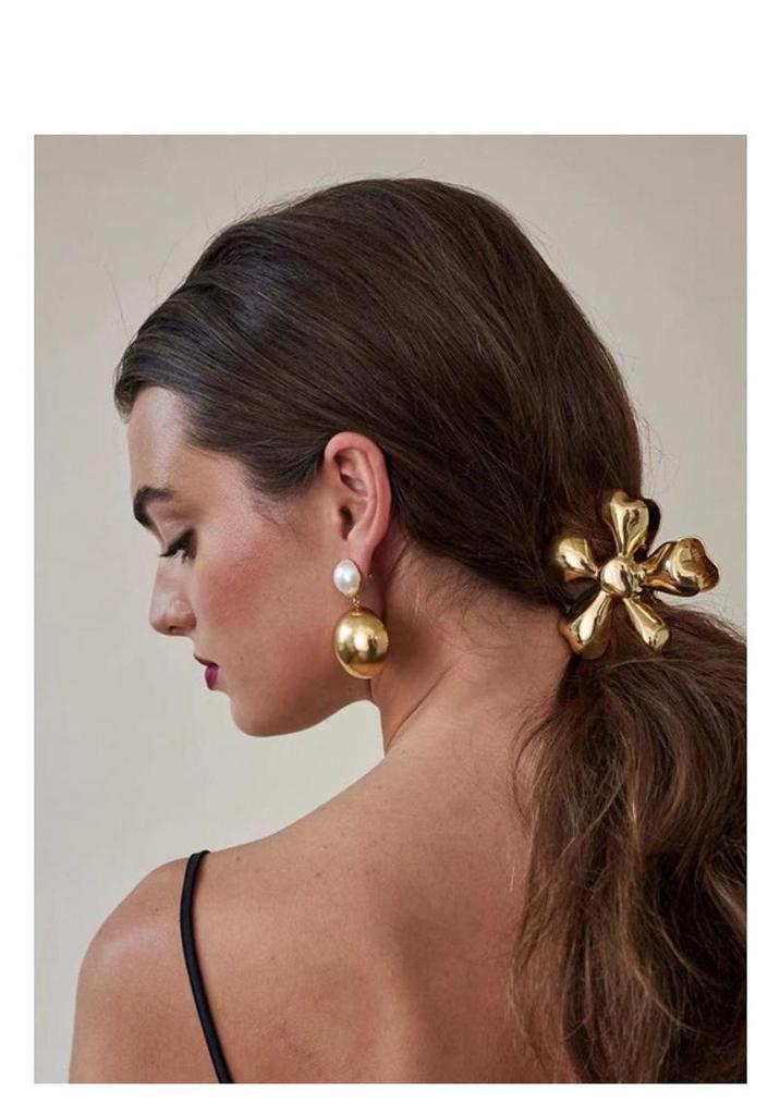 European Style Flower Hair Clip: Eco-friendly Alloy Shark Clip for Women