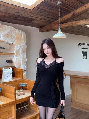 Spicy Girl Lace Dress: Sexy Two-Piece Look, Autumn Winter Ruffle Knit, Hip-Hugging Short Skirt