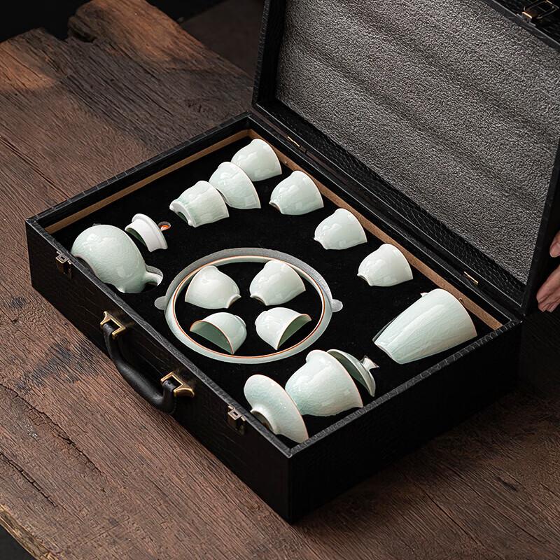 Su's Ru Kiln Celadon Crackle Glaze Tea Set