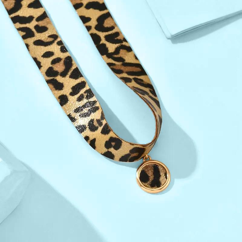 Autumn and Winter Niche Personality Collar Necklace Leopard Print Premium Spice Girl Necklace