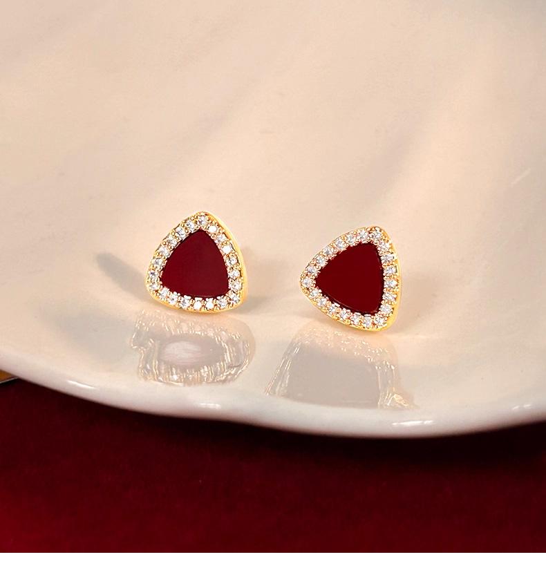 Wine red triangle atmosphere earrings for women