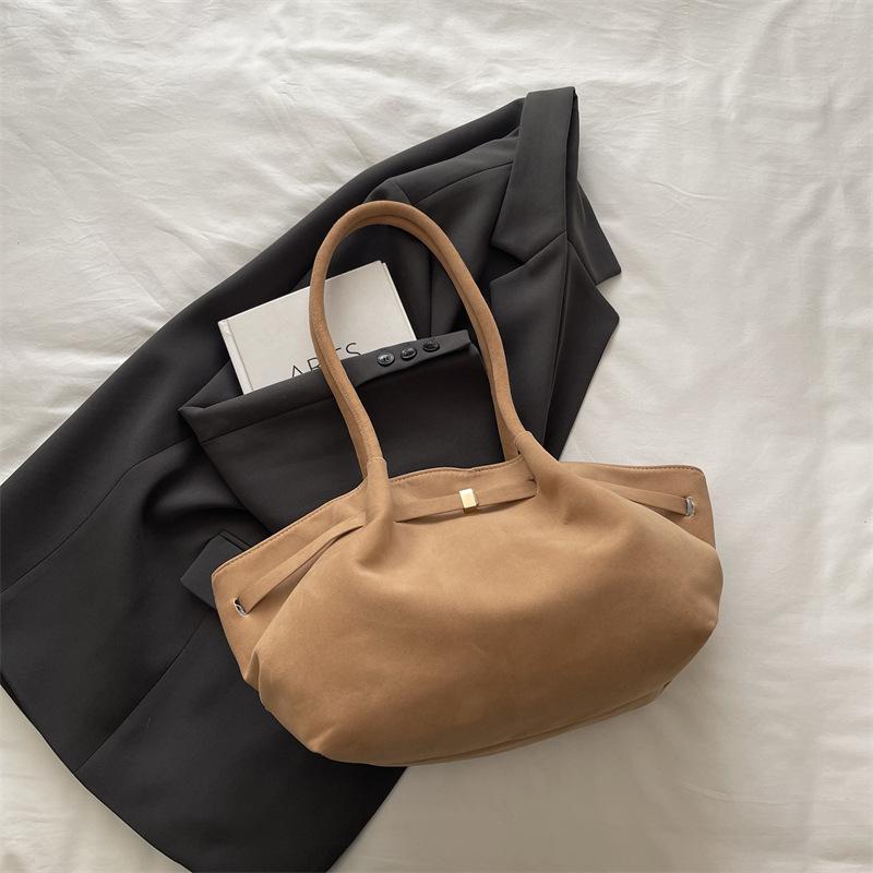 Large Capacity Matte Retro Handbag Women's Winter New Commuter Tote Bag Fashionable Versatile Shoulder Bag