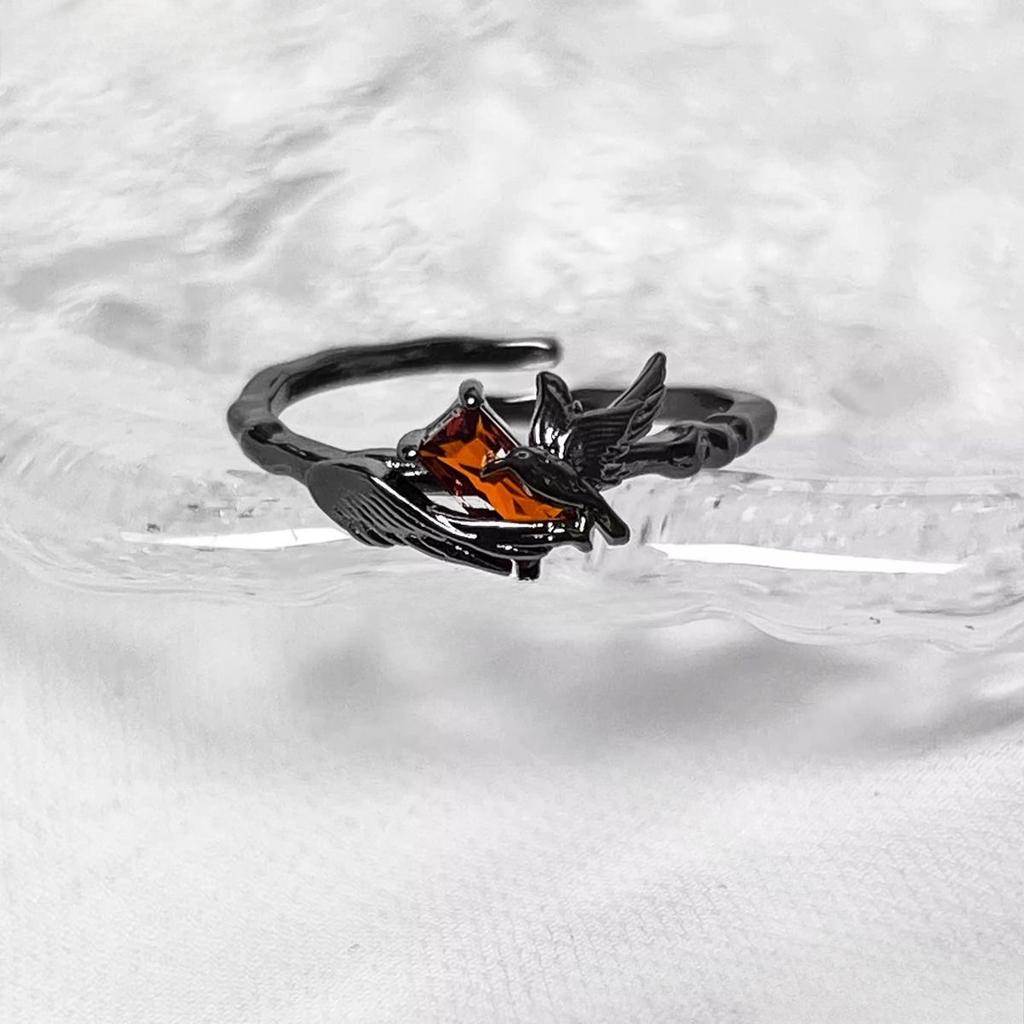 Original Design Dark Raven Ring Sweet Cool Wind High Sense Niche Index Finger Ring Love and Deep Space Qin Che Ring Girl