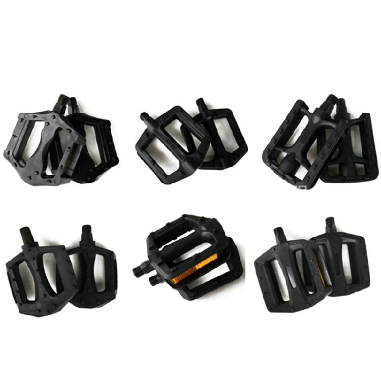 Light Weight Plastic Mountain Bicycles Pedals Ball Bearings Wide Flat Cycling Pedals Nonslip Road Bicycles Pedals Enduring