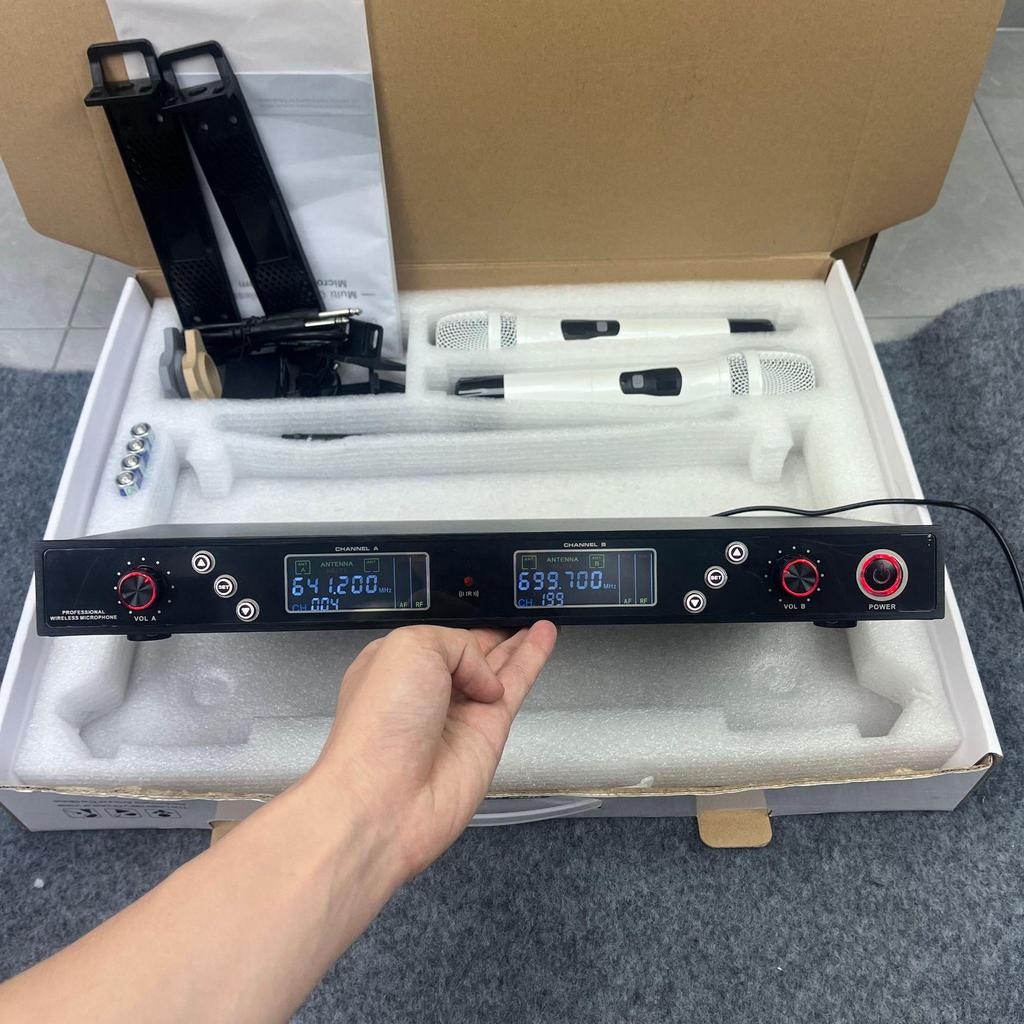 U-Band Infrared Wireless Handheld & Lavalier Microphone System for Conferences