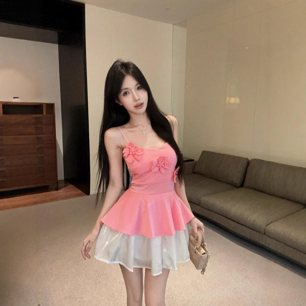 Pure desire to reveal the collarbone, sweet and sexy three-dimensional flower tube top, suspender dress, slim and thin A-shaped tutu dress, woman